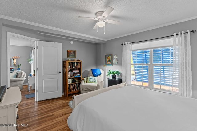 212 NE 33rd Street, Oak Island, NC 28465