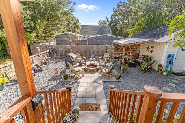 212 NE 33rd Street, Oak Island, NC 28465