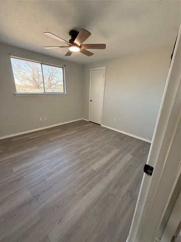 1404 Tatum Drive, Arlington, TX 76012