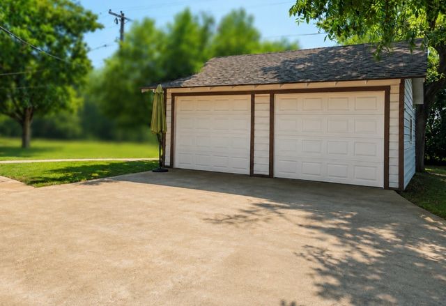 1404 Tatum Drive, Arlington, TX 76012