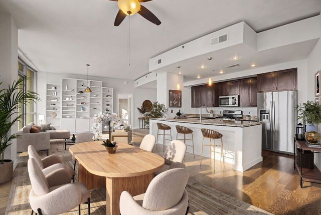 900 20th Ave S Apt 1615, Nashville, TN 37212