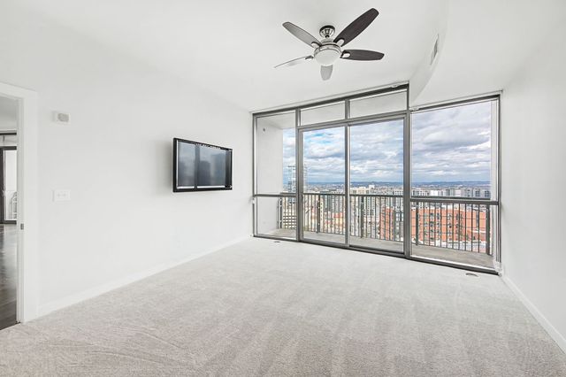 900 20th Ave S Apt 1615, Nashville, TN 37212