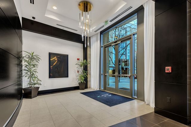 900 20th Ave S Apt 1615, Nashville, TN 37212