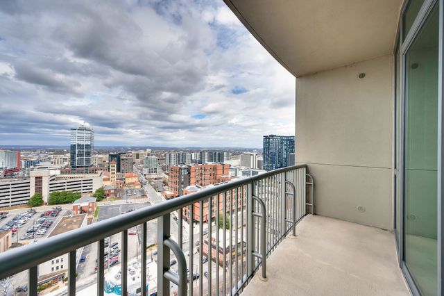 900 20th Ave S Apt 1615, Nashville, TN 37212