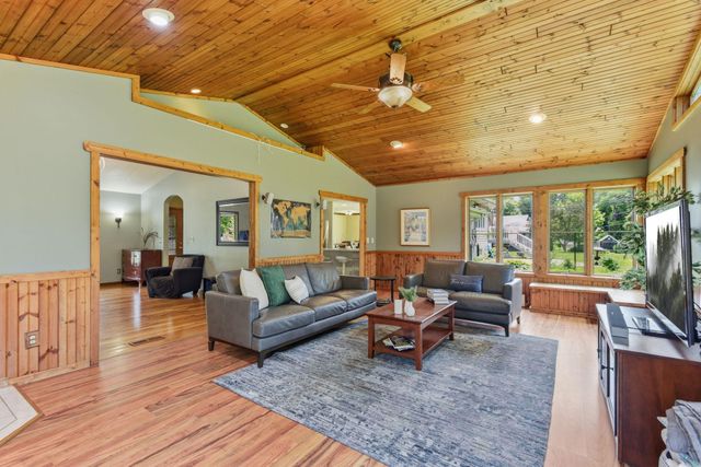 26 19th Avenue SW, New Brighton, MN 55112