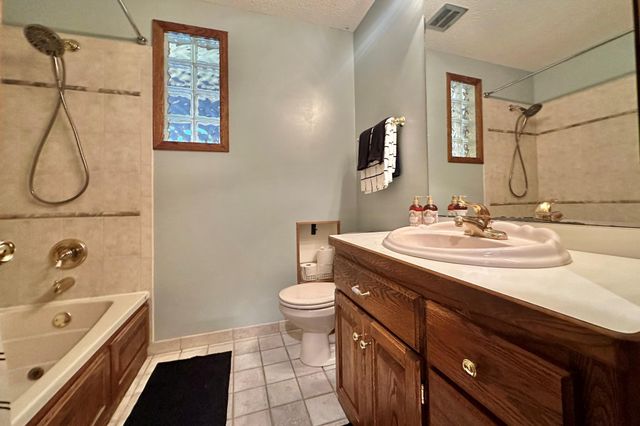26 19th Avenue SW, New Brighton, MN 55112