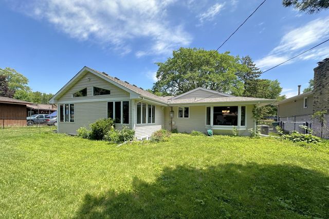 26 19th Avenue SW, New Brighton, MN 55112