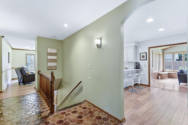26 19th Avenue SW, New Brighton, MN 55112