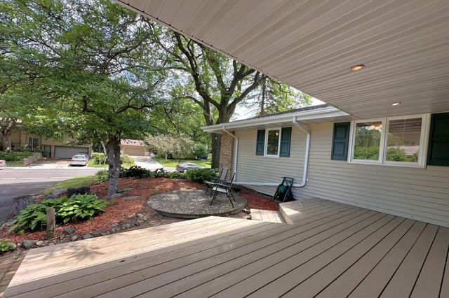 26 19th Avenue SW, New Brighton, MN 55112