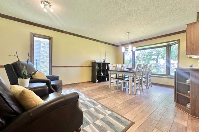 26 19th Avenue SW, New Brighton, MN 55112