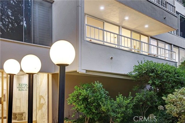 32735 Seagate Drive 108, Rancho Palos Verdes, CA 90275