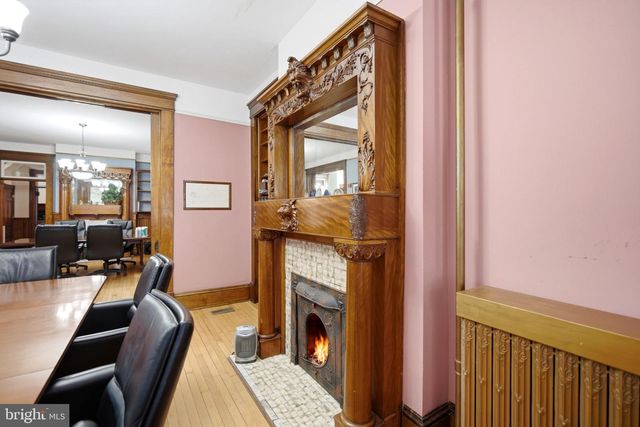 310 W BURKE ST, Martinsburg, WV 25401