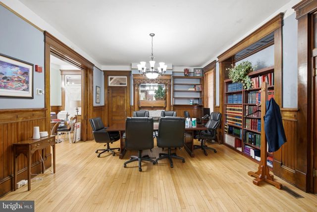 310 W BURKE ST, Martinsburg, WV 25401