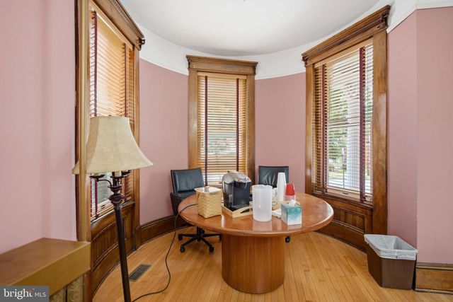 310 W BURKE ST, Martinsburg, WV 25401