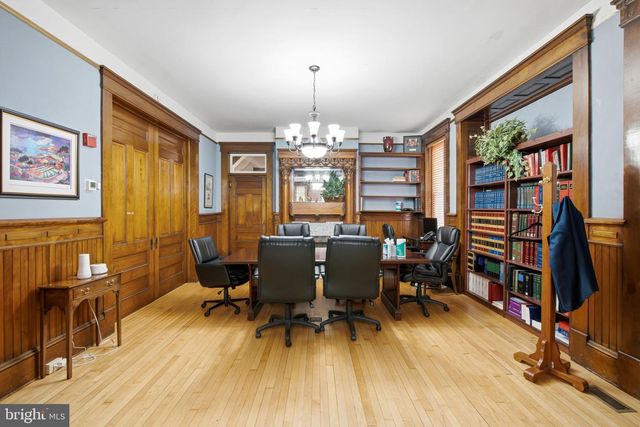 310 W BURKE ST, Martinsburg, WV 25401