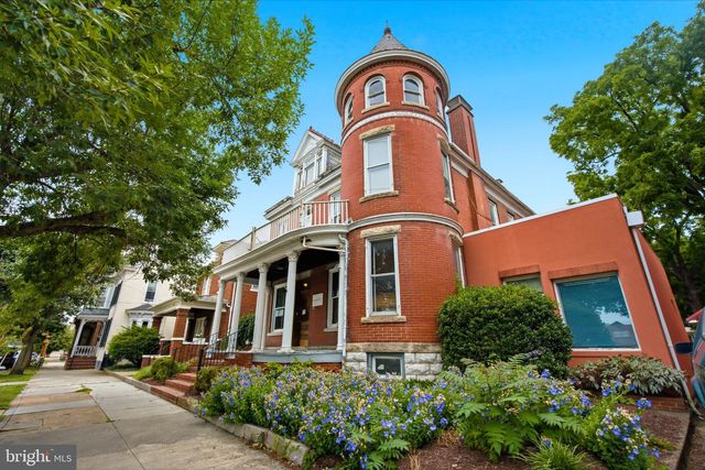 310 W BURKE ST, Martinsburg, WV 25401