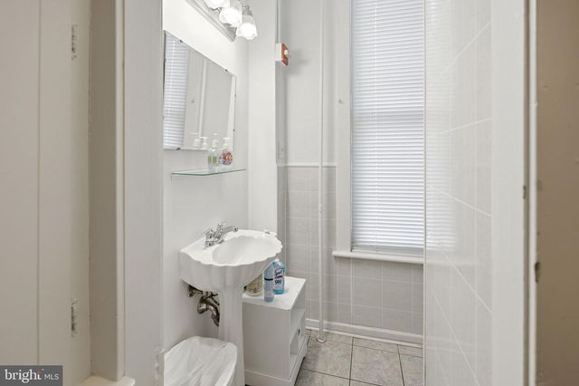 310 W BURKE ST, Martinsburg, WV 25401
