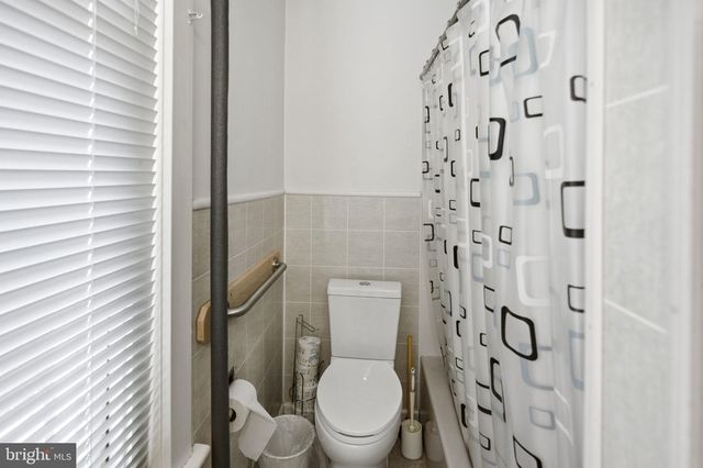 310 W BURKE ST, Martinsburg, WV 25401