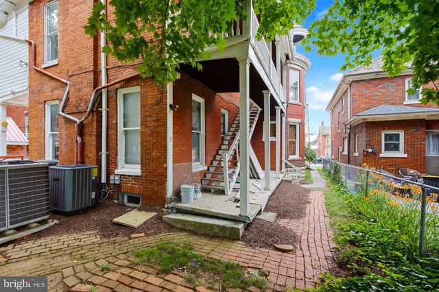 310 W BURKE ST, Martinsburg, WV 25401
