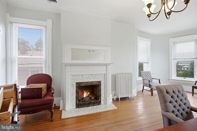 310 W BURKE ST, Martinsburg, WV 25401