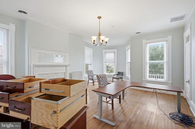 310 W BURKE ST, Martinsburg, WV 25401