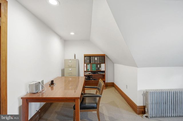 310 W BURKE ST, Martinsburg, WV 25401