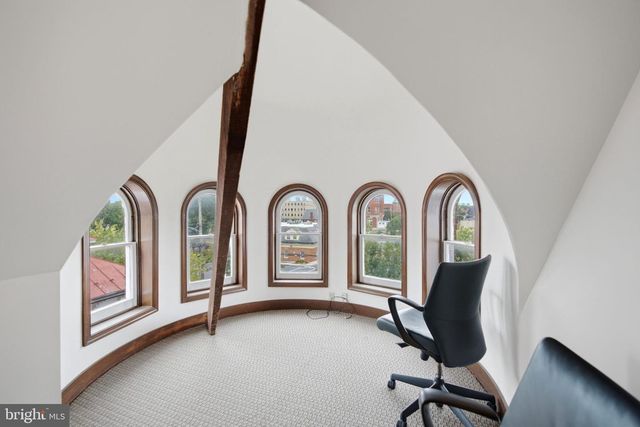 310 W BURKE ST, Martinsburg, WV 25401