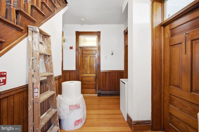 310 W BURKE ST, Martinsburg, WV 25401