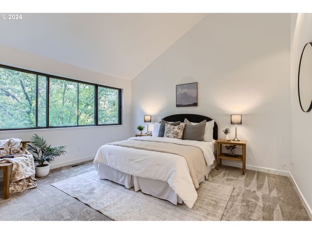 26 GREENRIDGE Ct, Lake Oswego, OR 97035