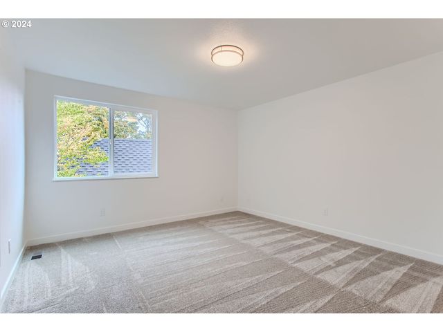 26 GREENRIDGE Ct, Lake Oswego, OR 97035