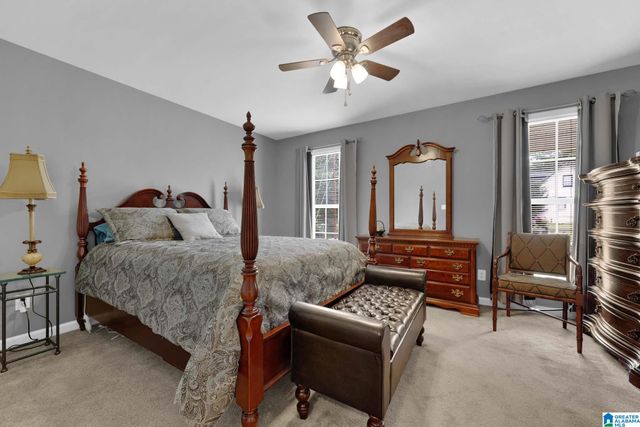 33 GREENBRIER LANE, Oneonta, AL 35121