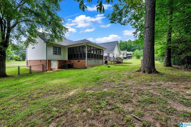 33 GREENBRIER LANE, Oneonta, AL 35121