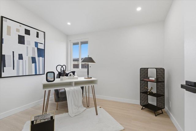 27707 La Porte Ave, Hayward, CA 94545