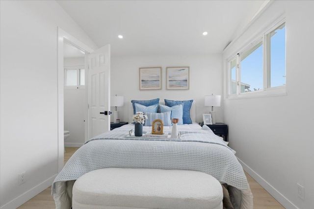 27707 La Porte Ave, Hayward, CA 94545