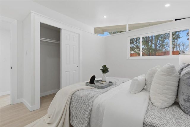 27707 La Porte Ave, Hayward, CA 94545