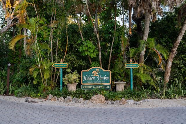 1290 HIDDEN HARBOR WAY, Sarasota, FL 34242