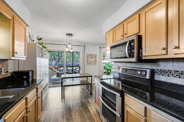 8910 Janero Avenue S, Cottage Grove, MN 55016