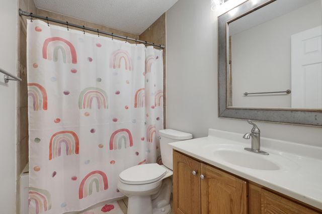 8910 Janero Avenue S, Cottage Grove, MN 55016