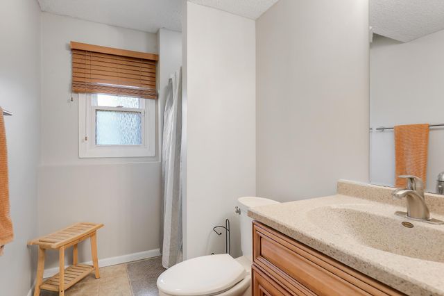 8910 Janero Avenue S, Cottage Grove, MN 55016