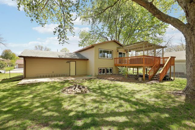 8910 Janero Avenue S, Cottage Grove, MN 55016