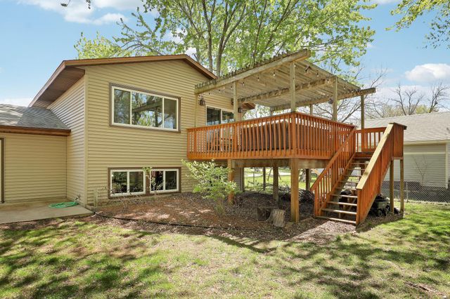 8910 Janero Avenue S, Cottage Grove, MN 55016