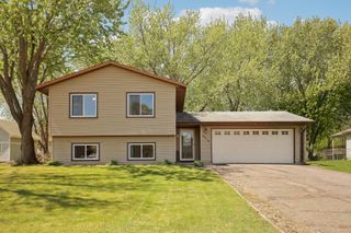 8910 Janero Avenue S, Cottage Grove, MN 55016