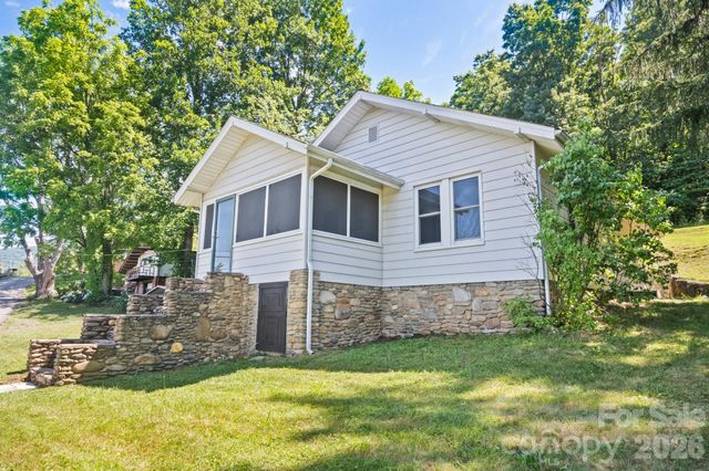 441 Main Street, Clyde, NC 28721
