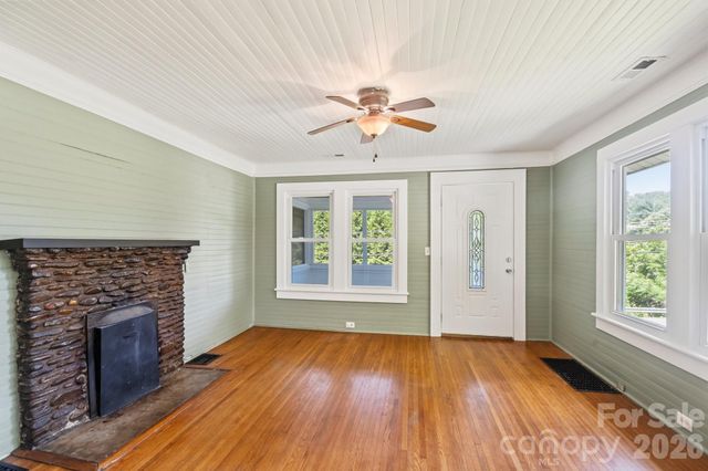441 Main Street, Clyde, NC 28721