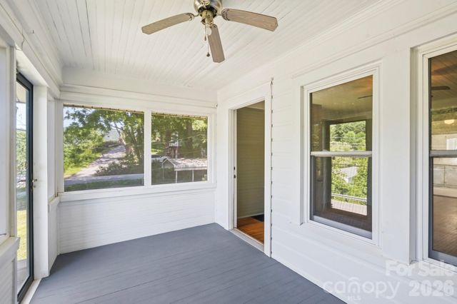 441 Main Street, Clyde, NC 28721