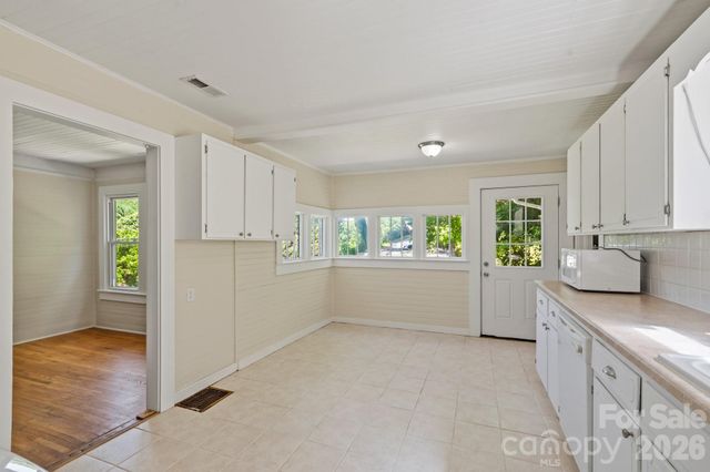 441 Main Street, Clyde, NC 28721