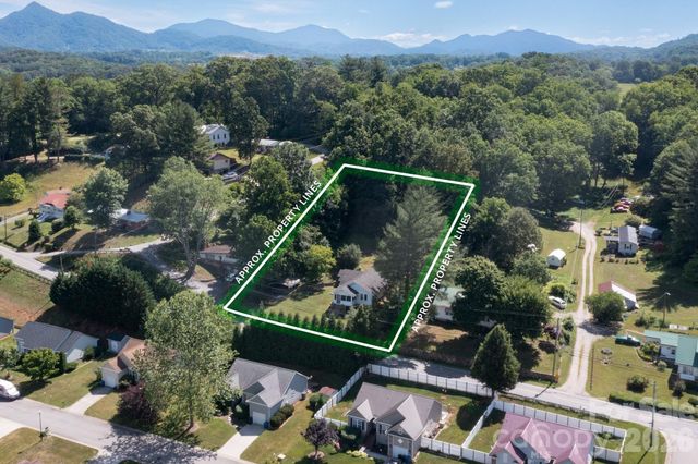 441 Main Street, Clyde, NC 28721