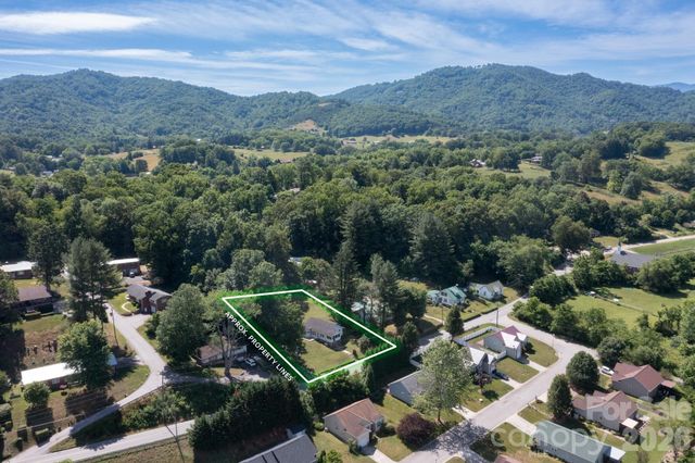 441 Main Street, Clyde, NC 28721