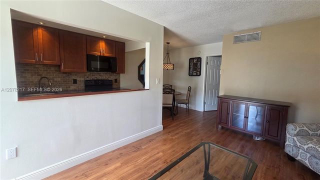 415 NE 2nd Street 105, Hallandale Beach, FL 33009