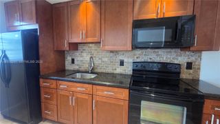 415 NE 2nd Street 105, Hallandale Beach, FL 33009